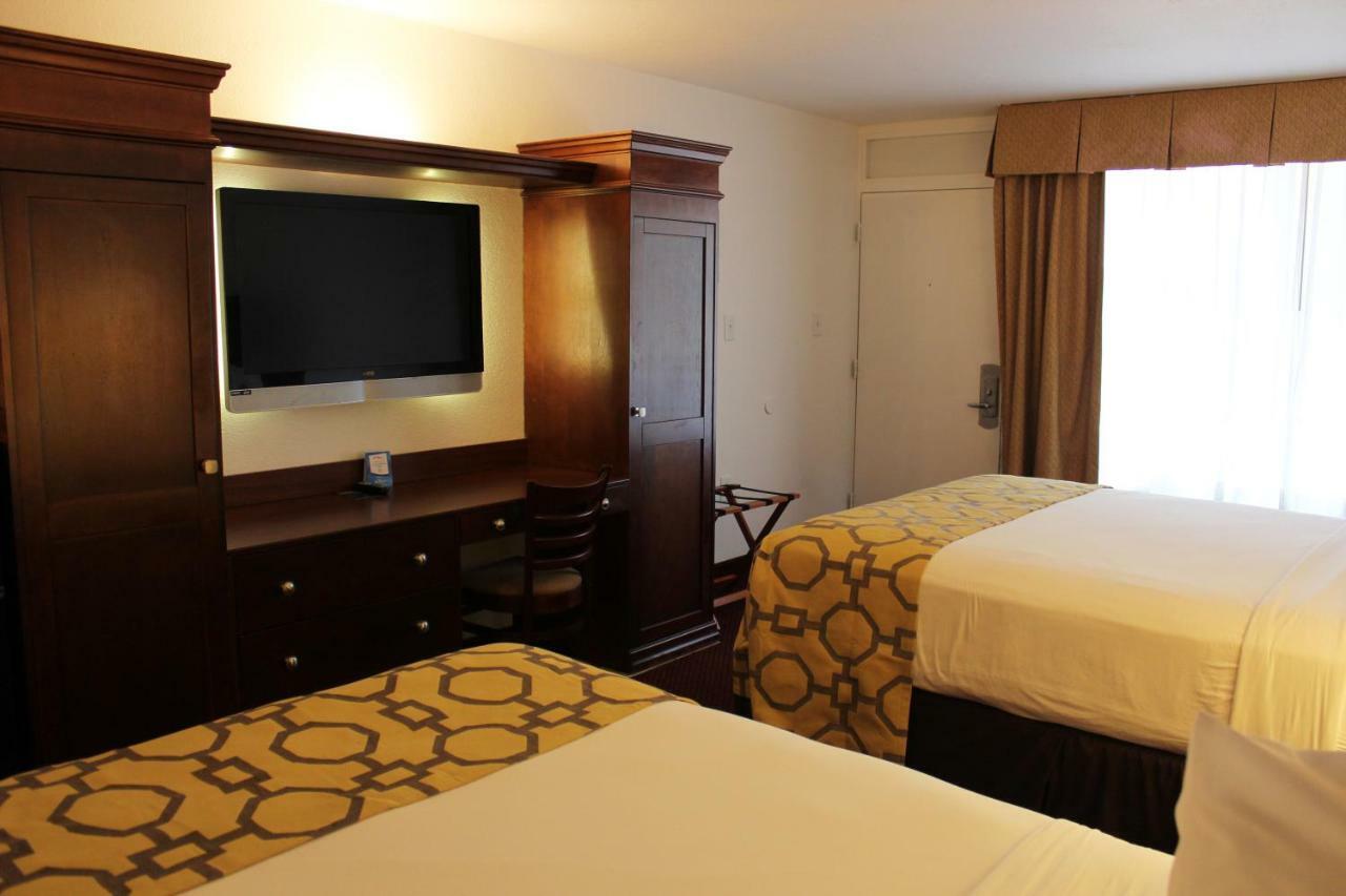 Baymont By Wyndham Celebration Hotel Kissimmee Exterior foto