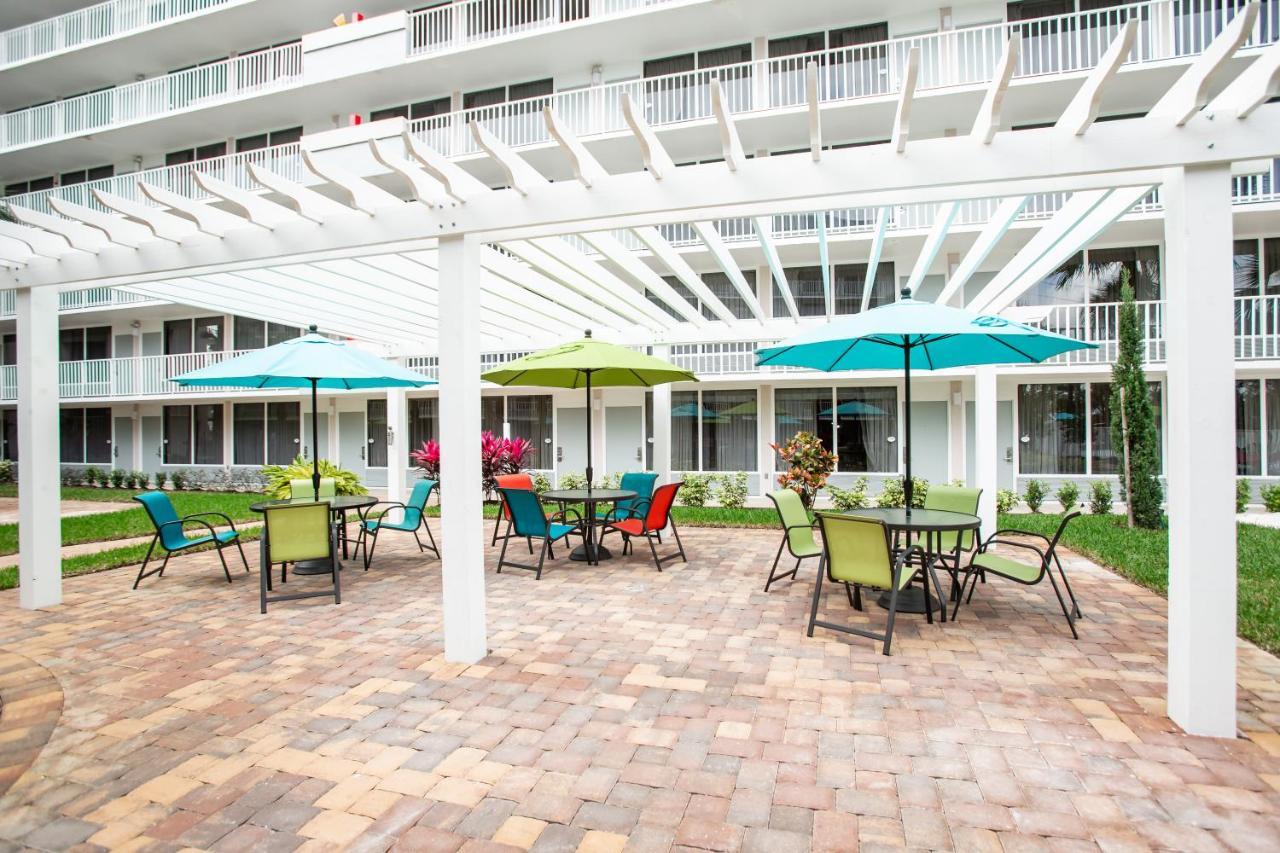 Baymont By Wyndham Celebration Hotel Kissimmee Exterior foto